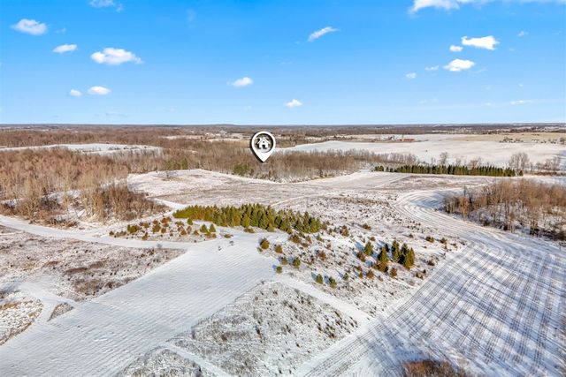 10001 Pioneer Road, Osseo, MI 49266