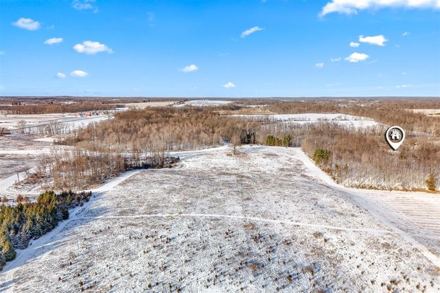 10001 Pioneer Road, Osseo, MI 49266