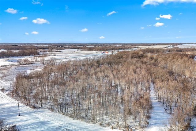 10001 Pioneer Road, Osseo, MI 49266