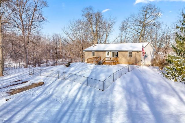 10001 Pioneer Road, Osseo, MI 49266