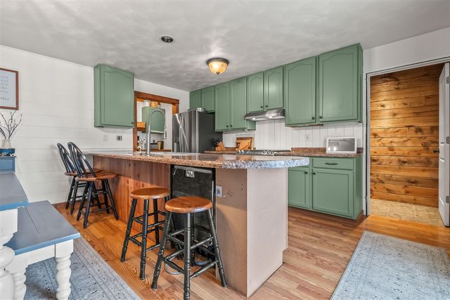 10001 Pioneer Road, Osseo, MI 49266