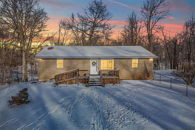 10001 Pioneer Road, Osseo, MI 49266