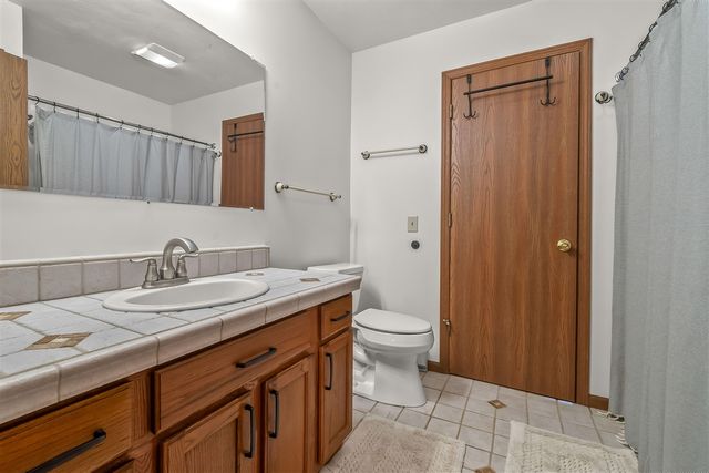 10001 Pioneer Road, Osseo, MI 49266