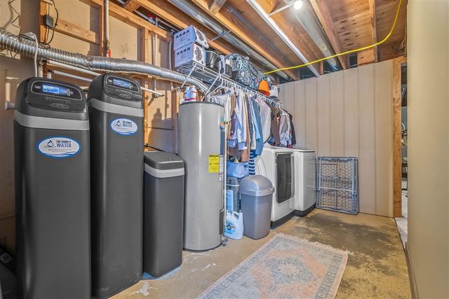 10001 Pioneer Road, Osseo, MI 49266