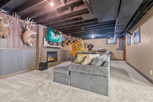 10001 Pioneer Road, Osseo, MI 49266