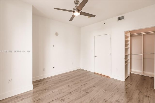 1111 SW 1st Ave 3216-N, Miami, FL 33130