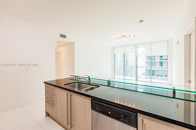 1111 SW 1st Ave 3216-N, Miami, FL 33130