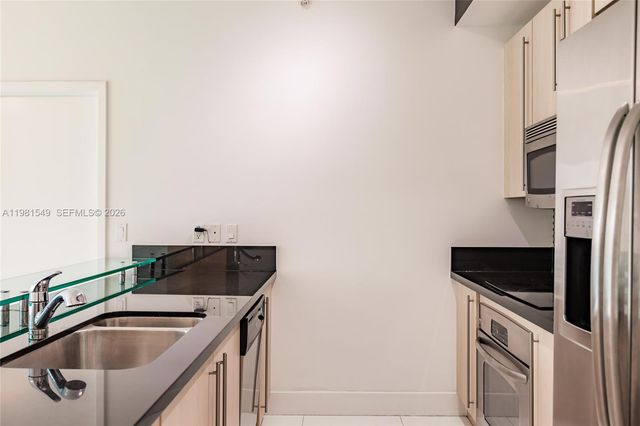 1111 SW 1st Ave 3216-N, Miami, FL 33130