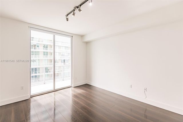 1111 SW 1st Ave 3216-N, Miami, FL 33130