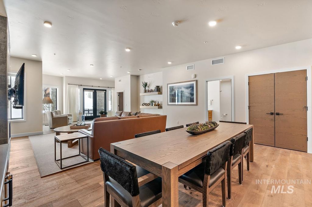 740 Village Drive G07, Donnelly, ID 83615 photo 3