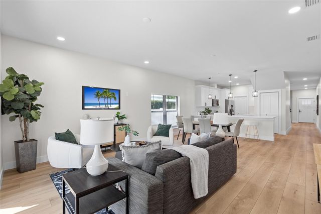 4308 W GRAY STREET 3, Tampa, FL 33609