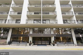 3800 POWELL LN #1104, Falls Church, VA 22041