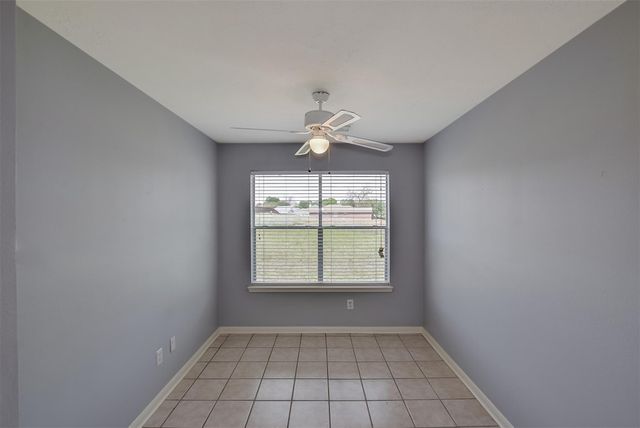 855 Lake View Drive, Montgomery, TX 77356