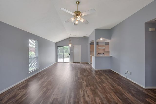 855 Lake View Drive, Montgomery, TX 77356