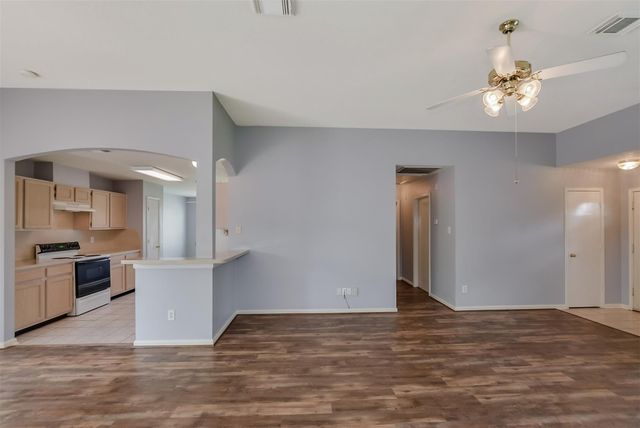 855 Lake View Drive, Montgomery, TX 77356