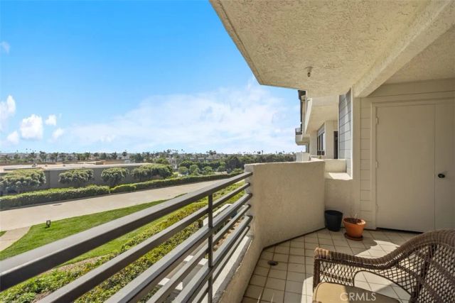 280 Cagney Lane 209, Newport Beach, CA 92656