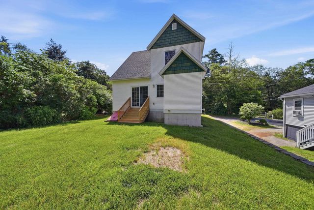 17 Trues Parkway, Sandown, NH 03873