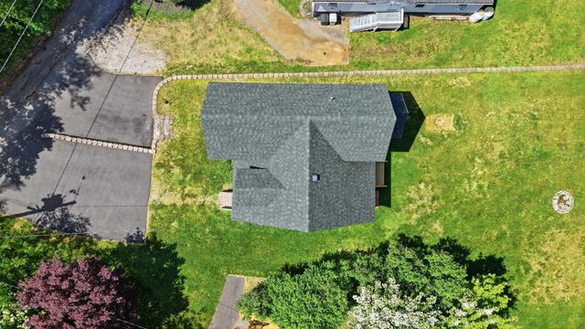 17 Trues Parkway, Sandown, NH 03873