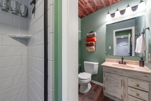 9177 Shady Lane, Lakeside, MI 49116