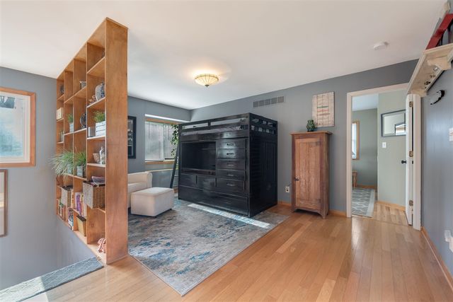 9177 Shady Lane, Lakeside, MI 49116