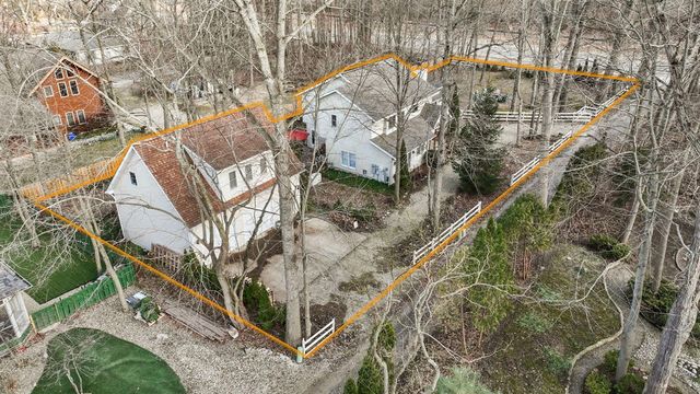 9177 Shady Lane, Lakeside, MI 49116