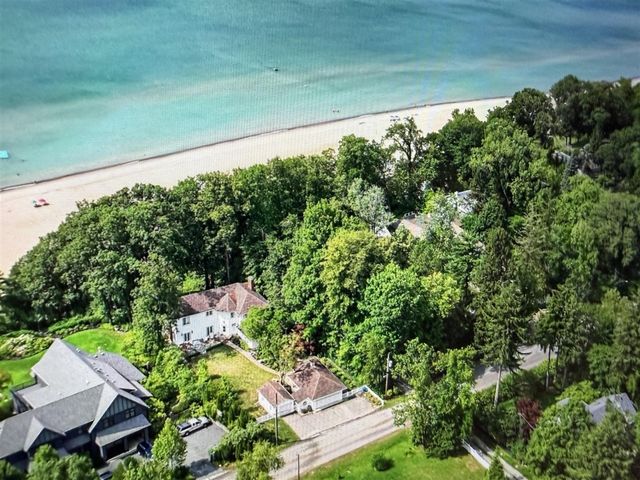 9177 Shady Lane, Lakeside, MI 49116