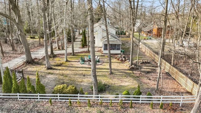 9177 Shady Lane, Lakeside, MI 49116