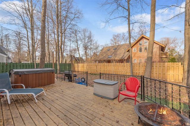 9177 Shady Lane, Lakeside, MI 49116