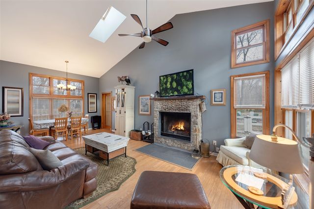 9177 Shady Lane, Lakeside, MI 49116