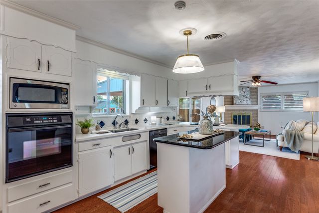 6905 Culver Avenue, Fort Worth, TX 76116