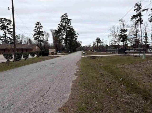 10239 Plum Grove Road, Cleveland, TX 77327