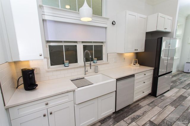 20 W Gathering Green, Pensacola, FL 32502