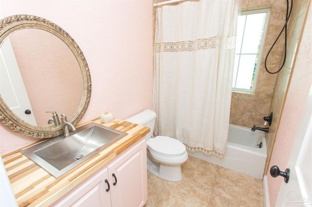 20 W Gathering Green, Pensacola, FL 32502