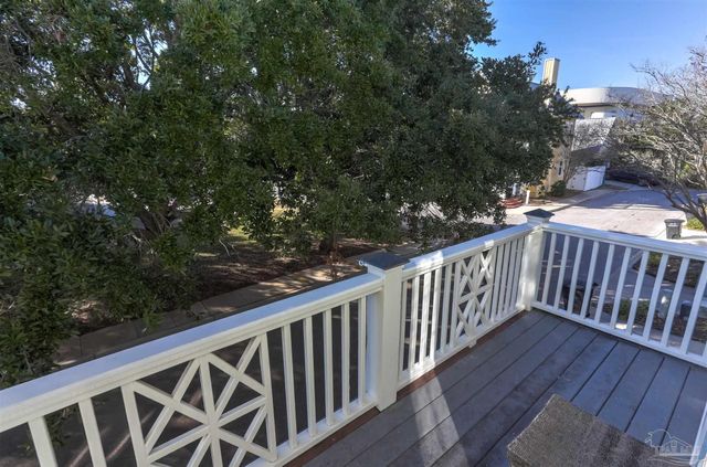 20 W Gathering Green, Pensacola, FL 32502