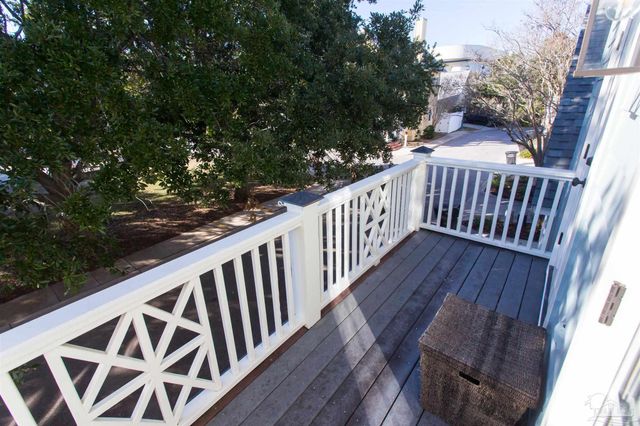 20 W Gathering Green, Pensacola, FL 32502