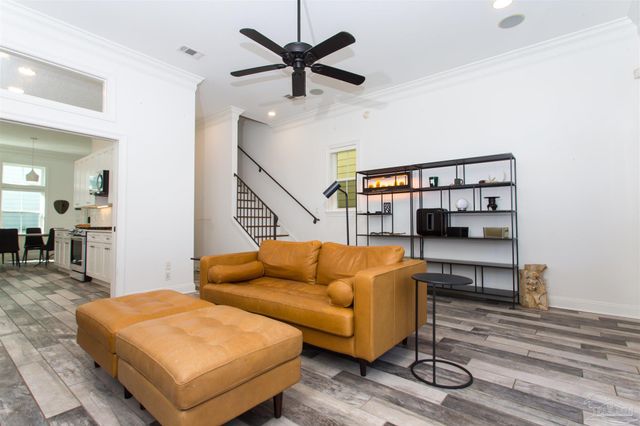 20 W Gathering Green, Pensacola, FL 32502