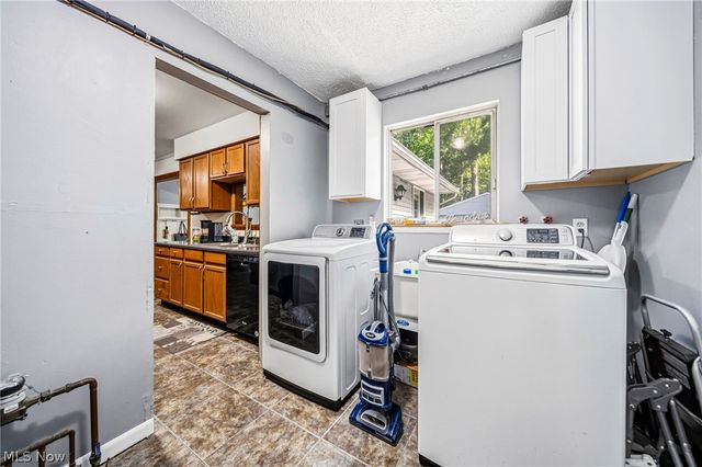 7519 Pinehurst Drive, Mentor On The Lake, OH 44060
