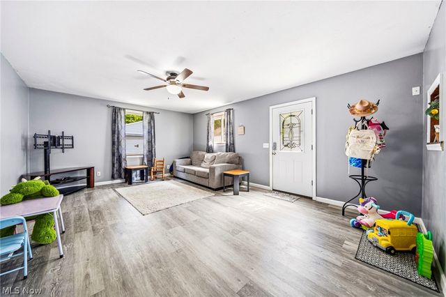7519 Pinehurst Drive, Mentor On The Lake, OH 44060