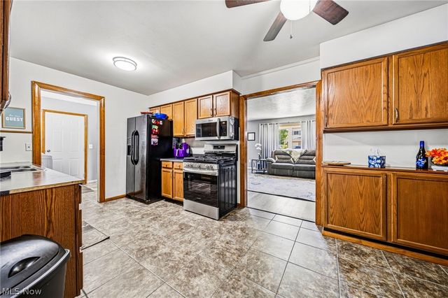 7519 Pinehurst Drive, Mentor On The Lake, OH 44060