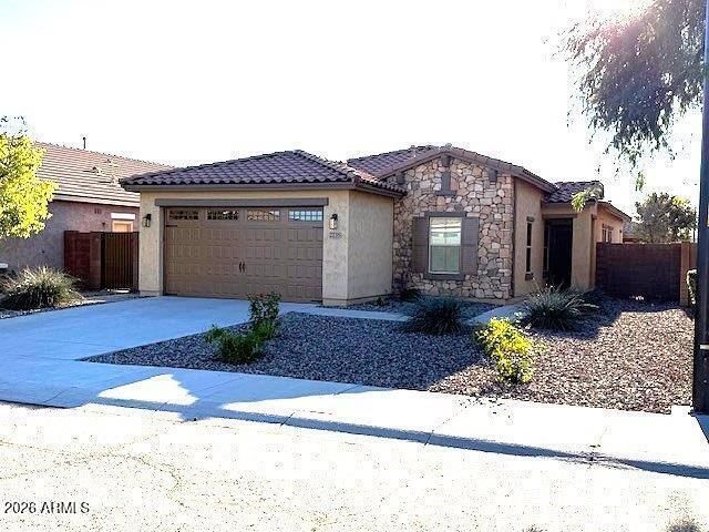 2735 E Hickory Street, Gilbert, AZ 85298