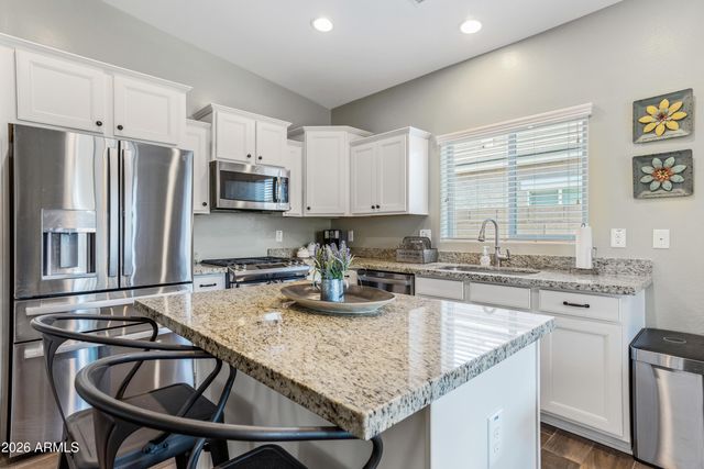 2735 E Hickory Street, Gilbert, AZ 85298