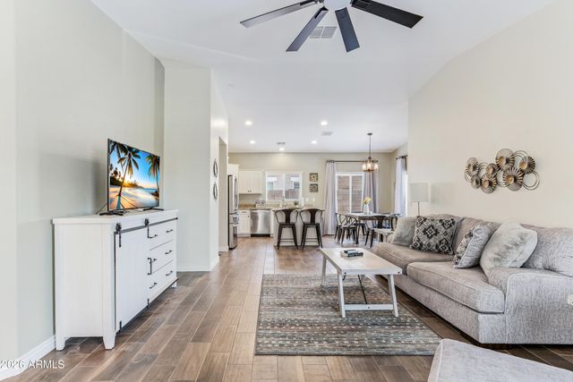 2735 E Hickory Street, Gilbert, AZ 85298