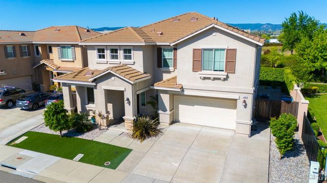 248 Aster St, Vacaville, CA 95688