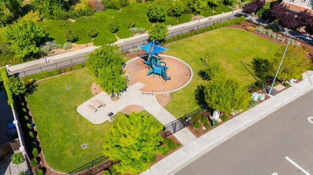 248 Aster St, Vacaville, CA 95688