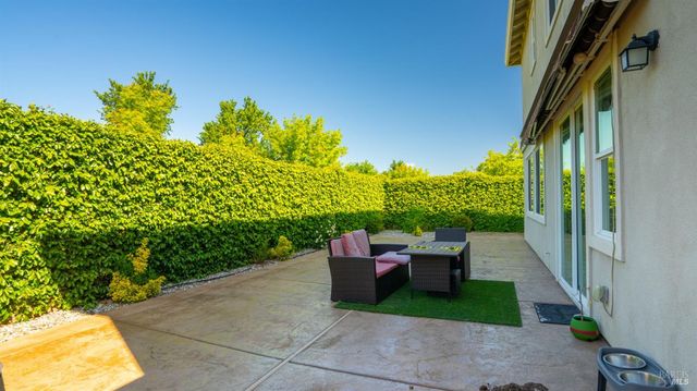 248 Aster St, Vacaville, CA 95688