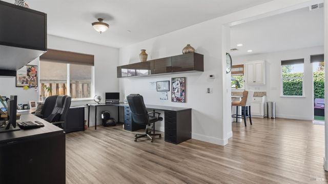 248 Aster St, Vacaville, CA 95688