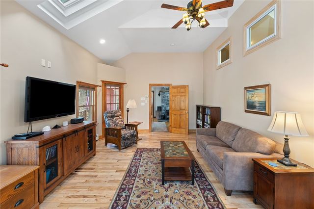 511 Tripps Corner Road, Exeter, RI 02822