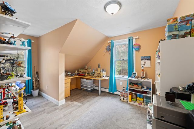 511 Tripps Corner Road, Exeter, RI 02822