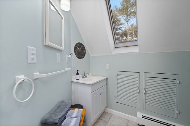 511 Tripps Corner Road, Exeter, RI 02822