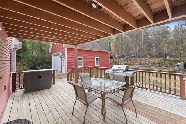 511 Tripps Corner Road, Exeter, RI 02822